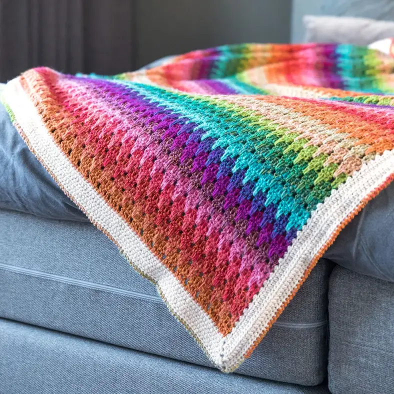 Big Larksfoot Rainbow Blanket Square
