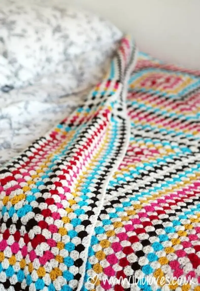 Crochet Granny Square Blanket3 2