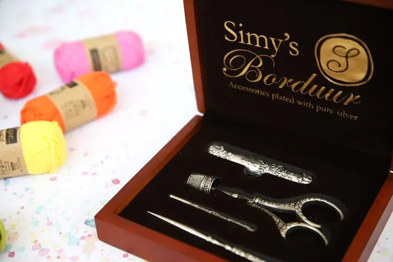 Simys embroidery set closeup contents