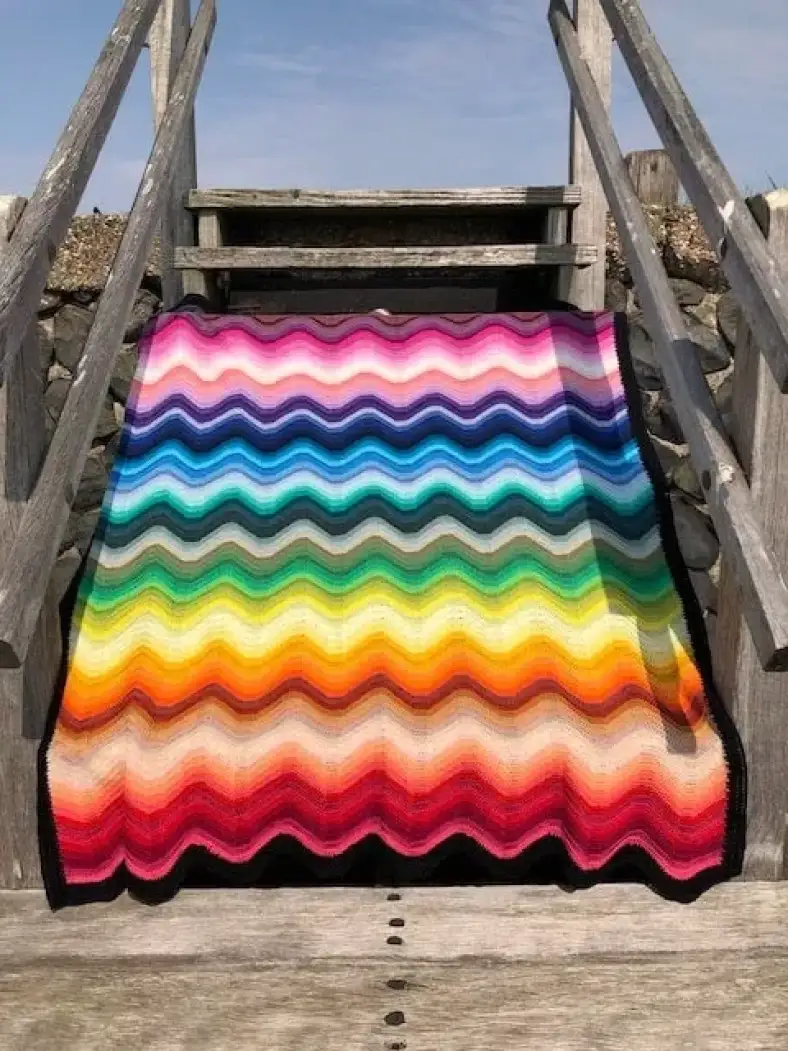 Wacky wave blanket