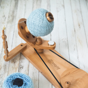 Scheepjes Yarn winder: a review