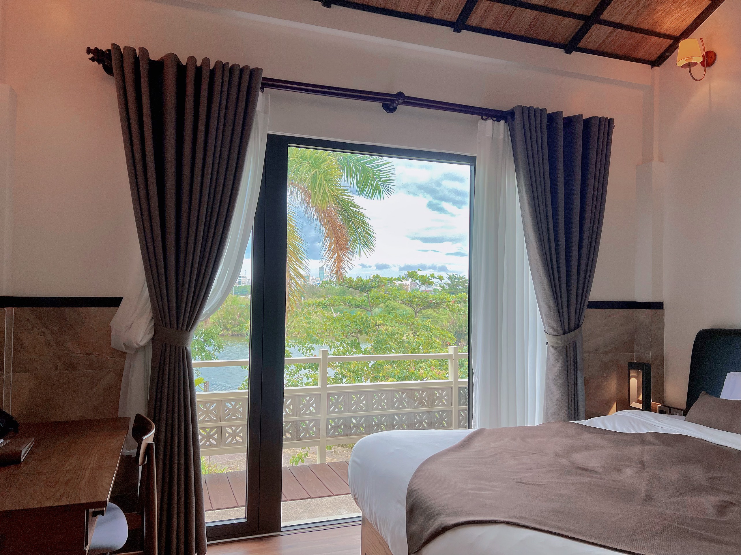 Hình ảnh phòng Superior King Room with River View and Onsen Included - Higher Floor