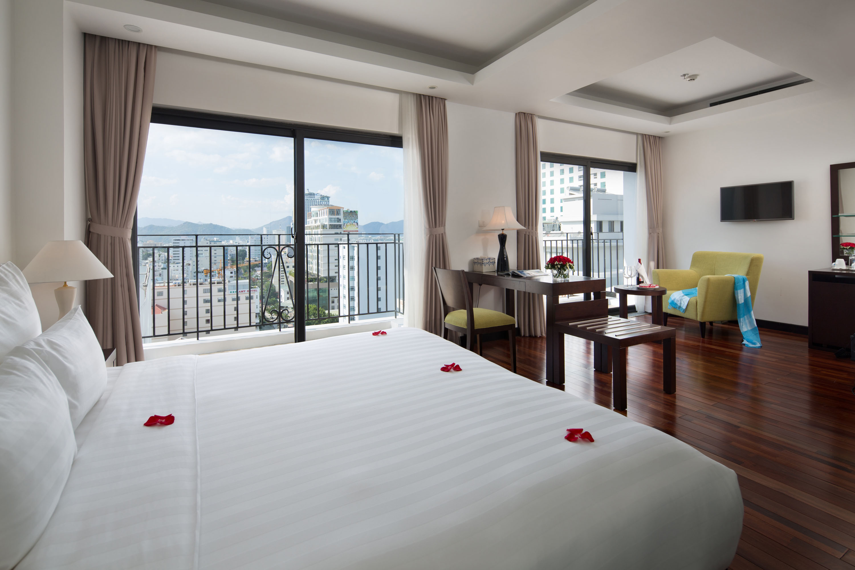 Hình ảnh phòng Club Suite