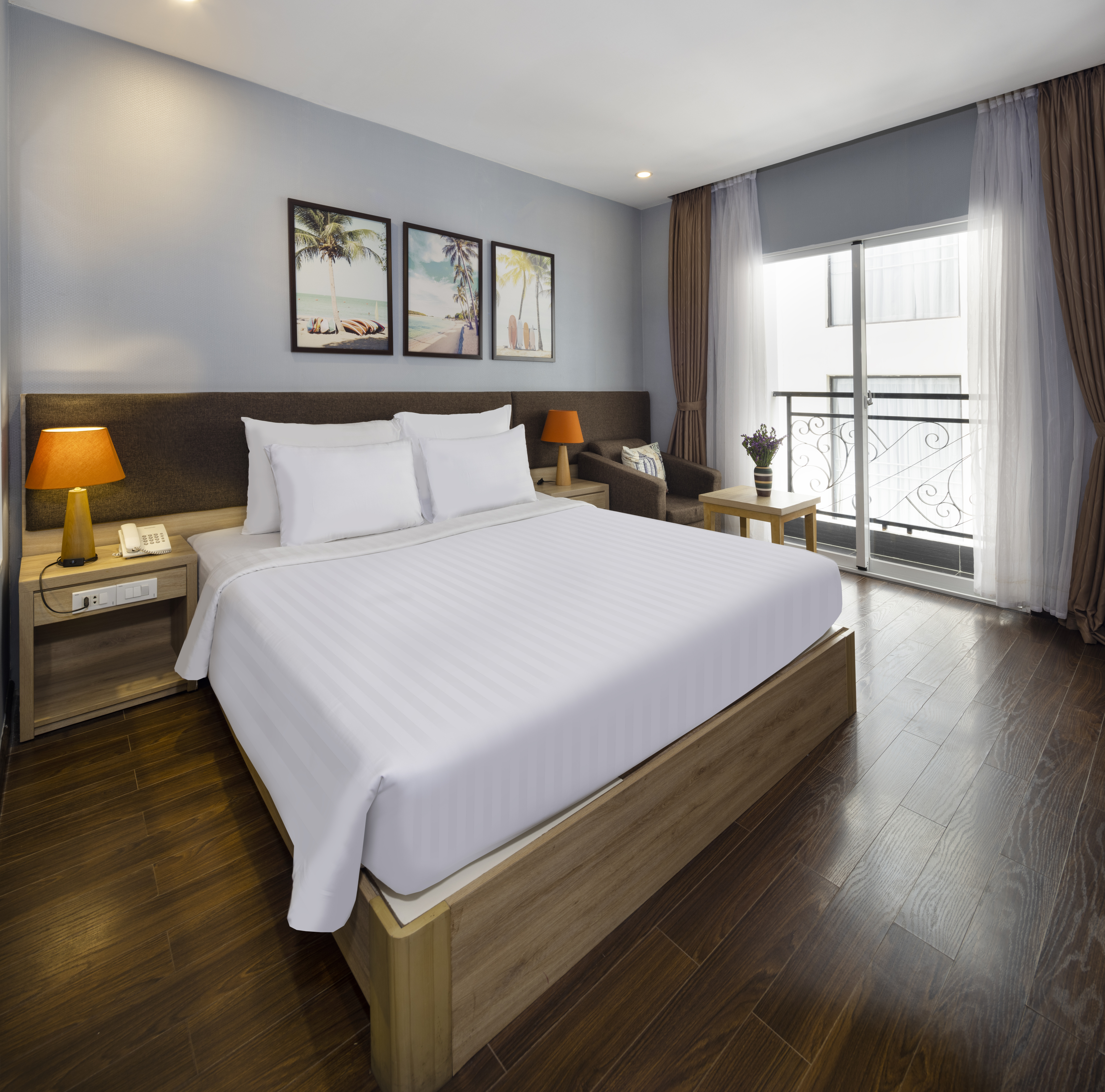Hình ảnh phòng Deluxe City View With Balcony Double Room