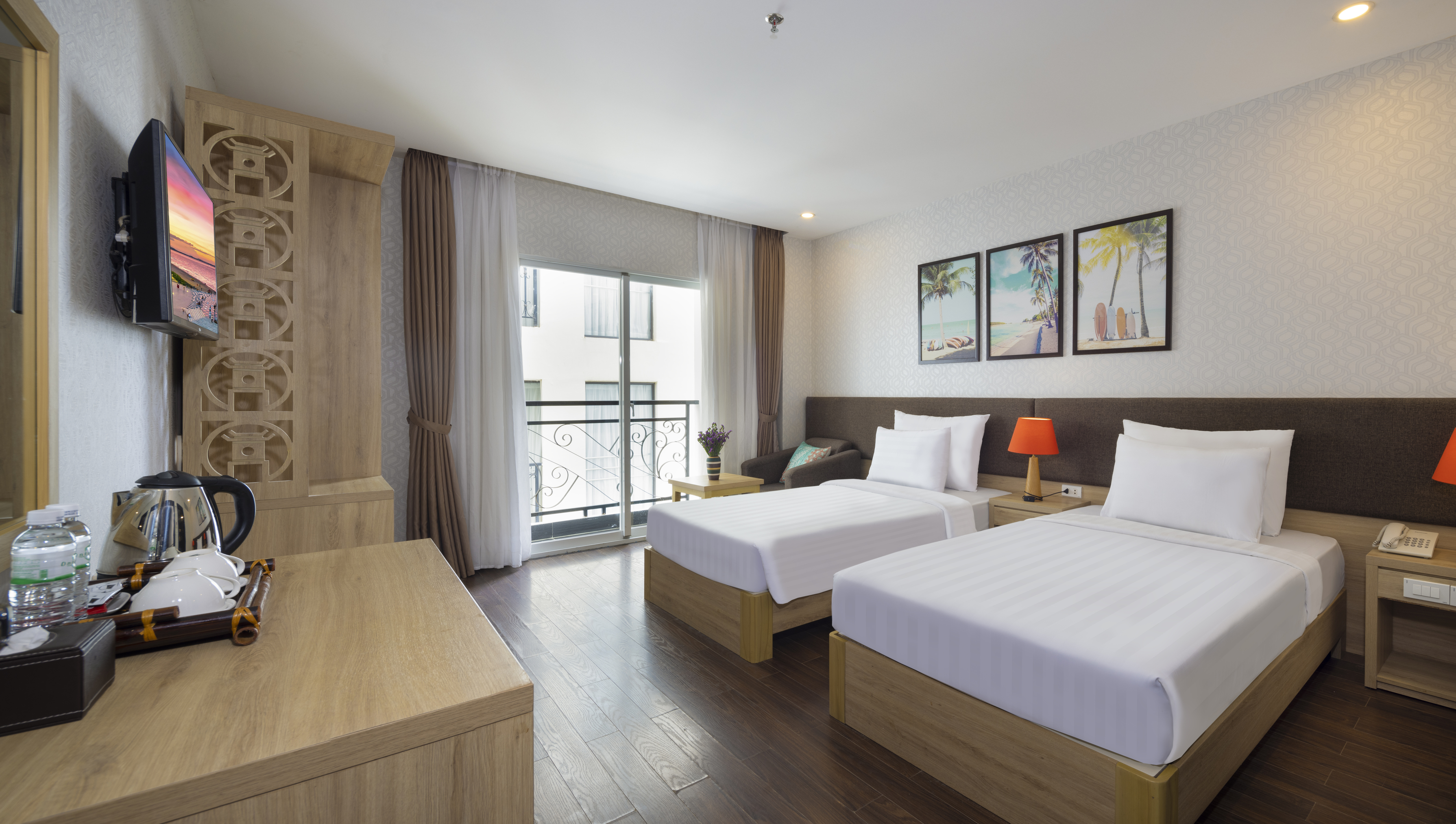 Hình ảnh phòng Deluxe City View With Balcony Twin Room