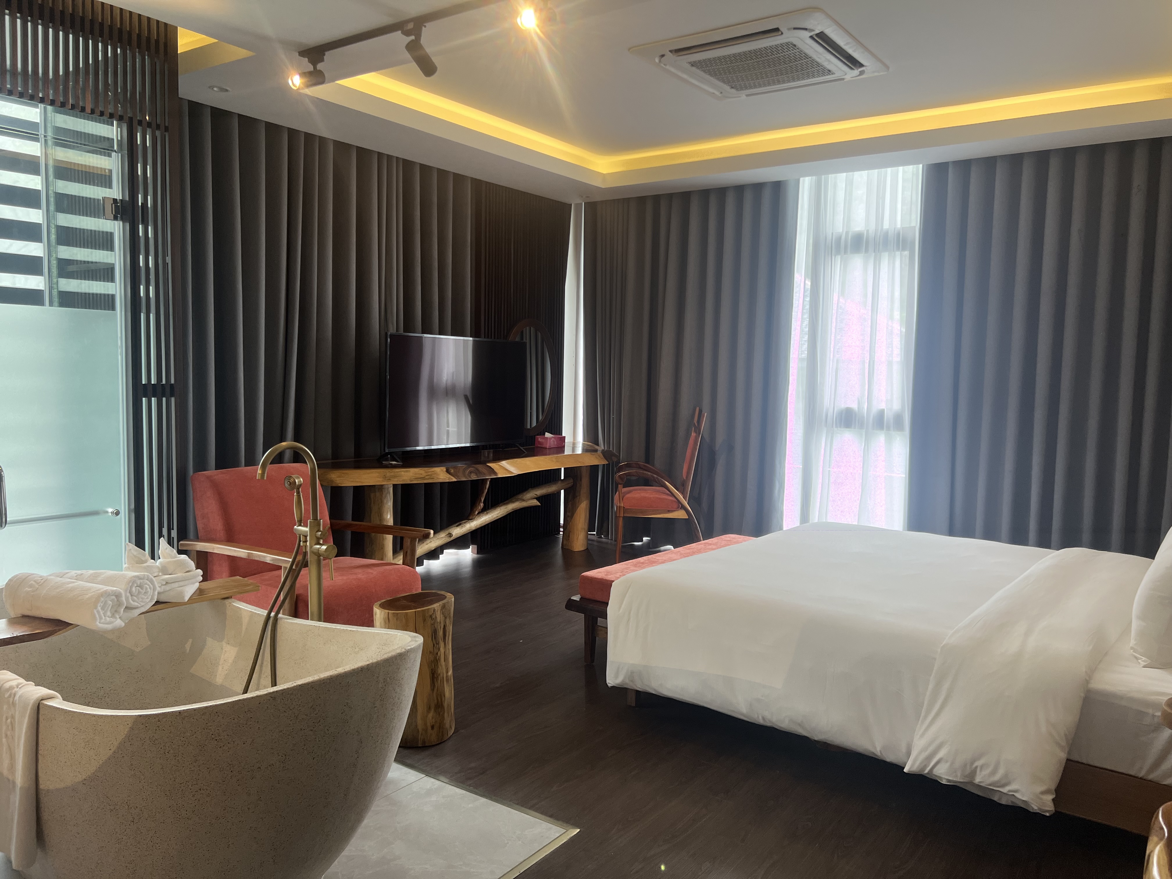 Hình ảnh phòng Suite Room