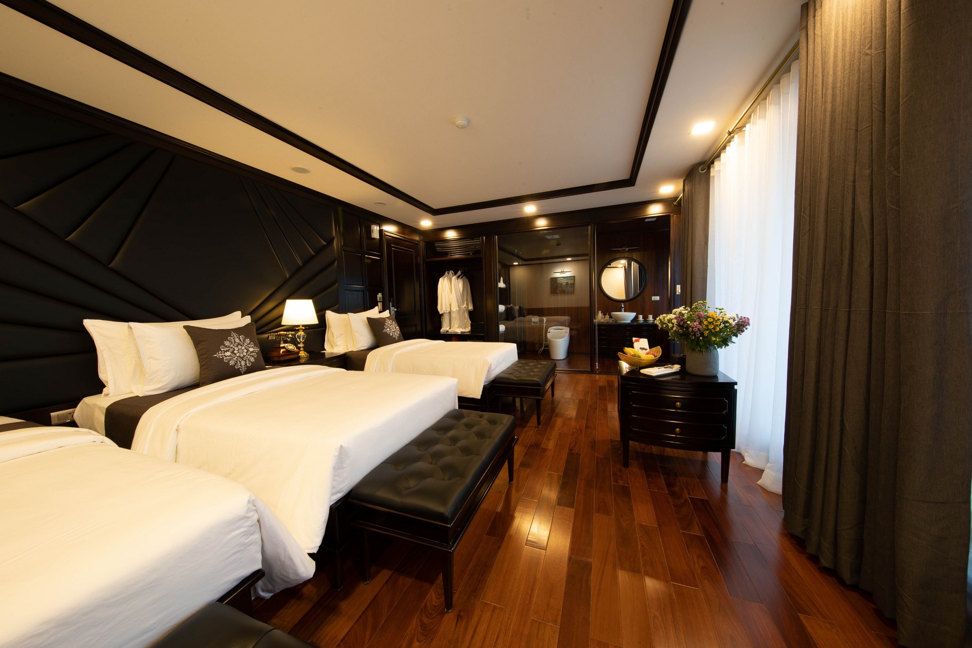 Hình ảnh phòng Phòng Queen Triple Suites