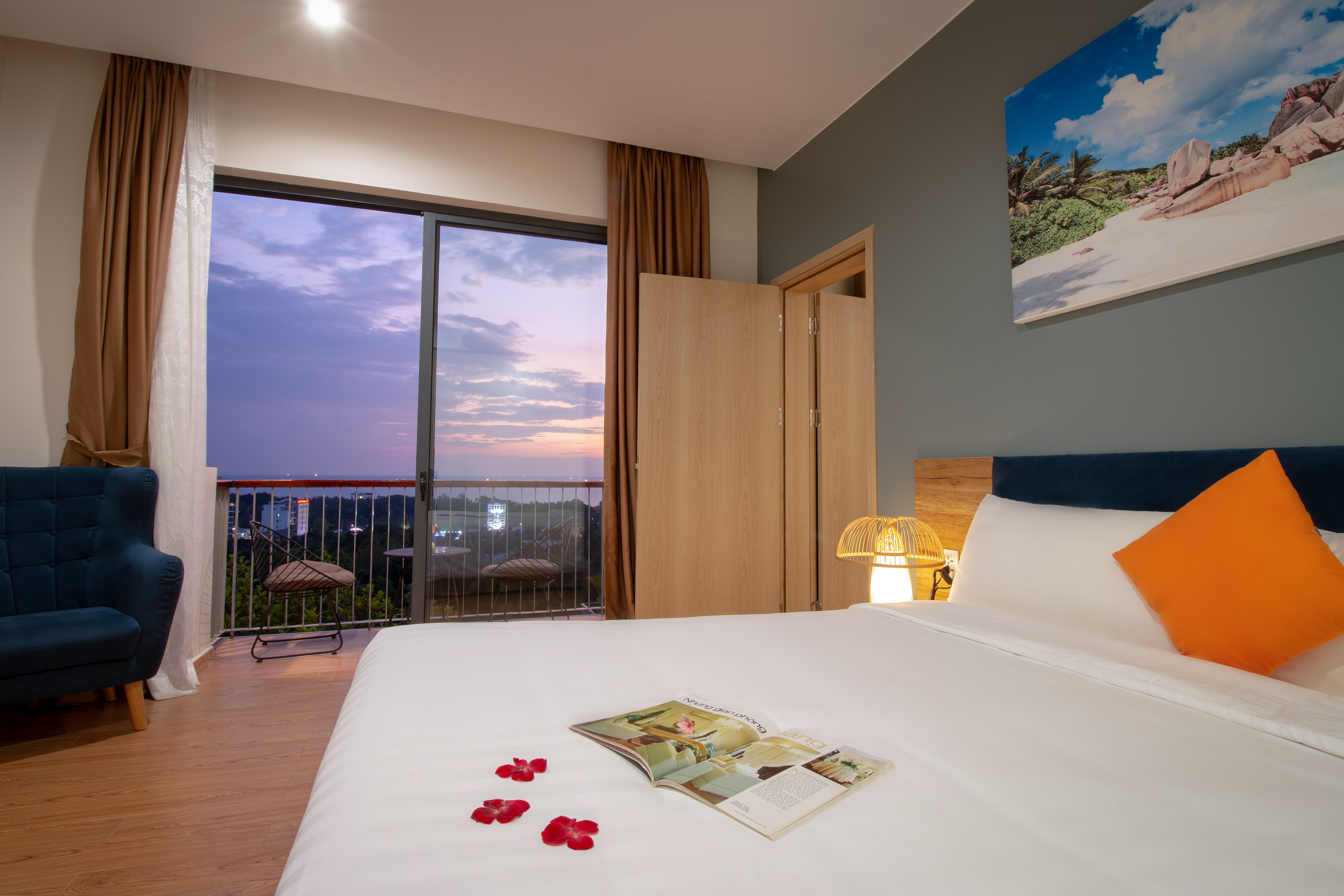 Hình ảnh phòng Deluxe Double Sea View