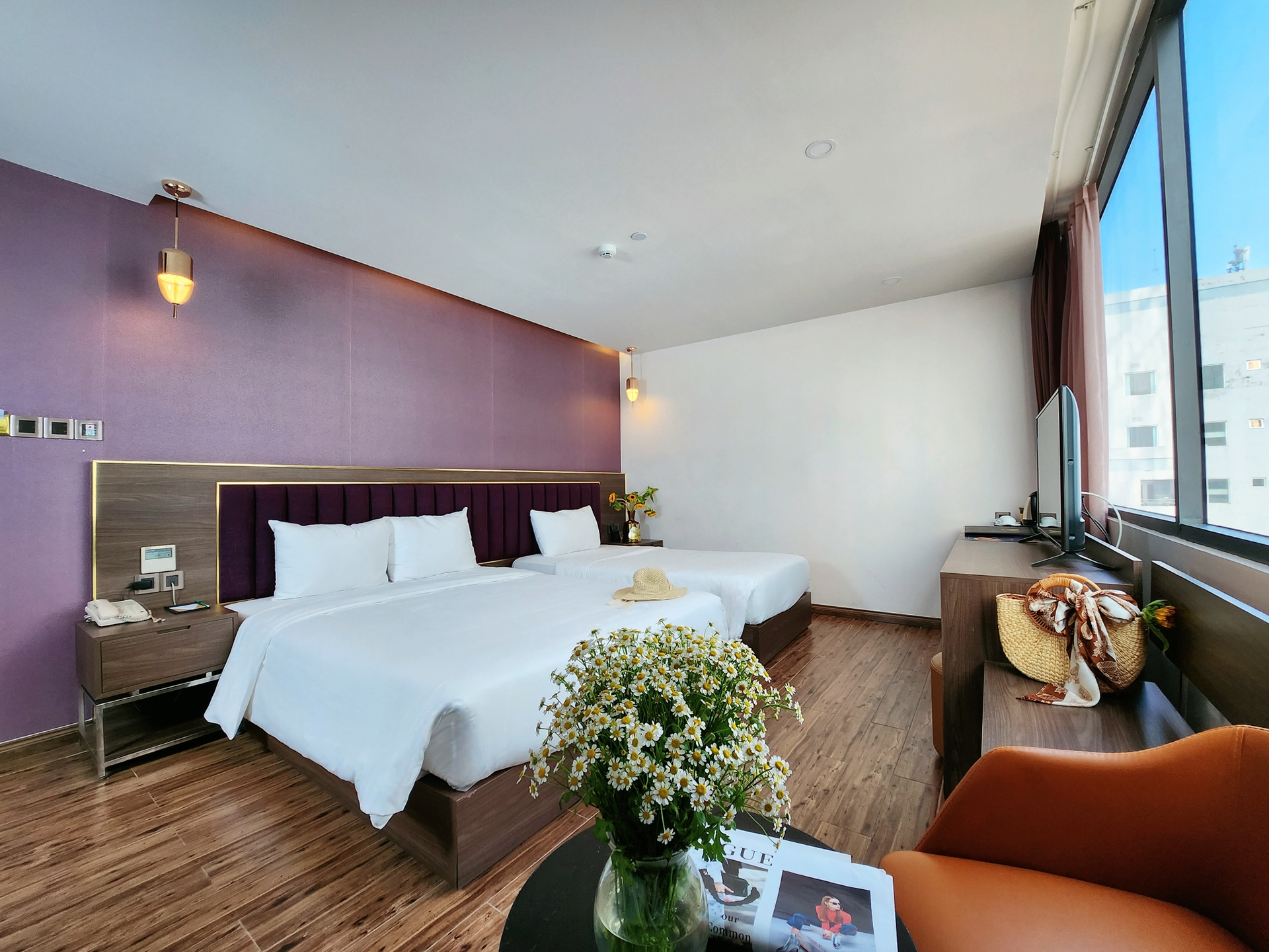 Hình ảnh phòng Deluxe Triple Room with City View