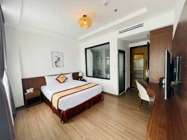 Hình ảnh phòng Deluxe King Room with City View