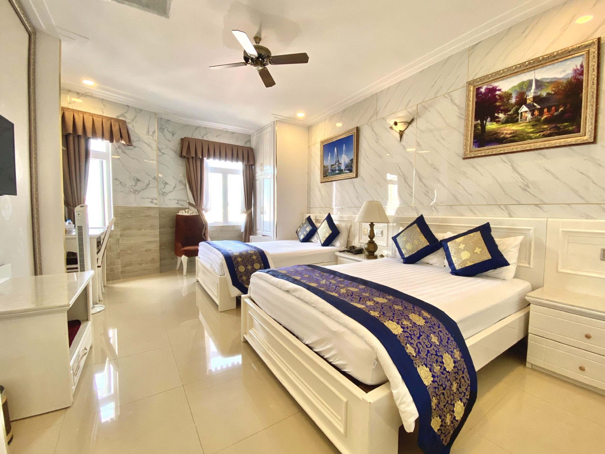 Hình ảnh phòng DELUXE TWIN ROOM