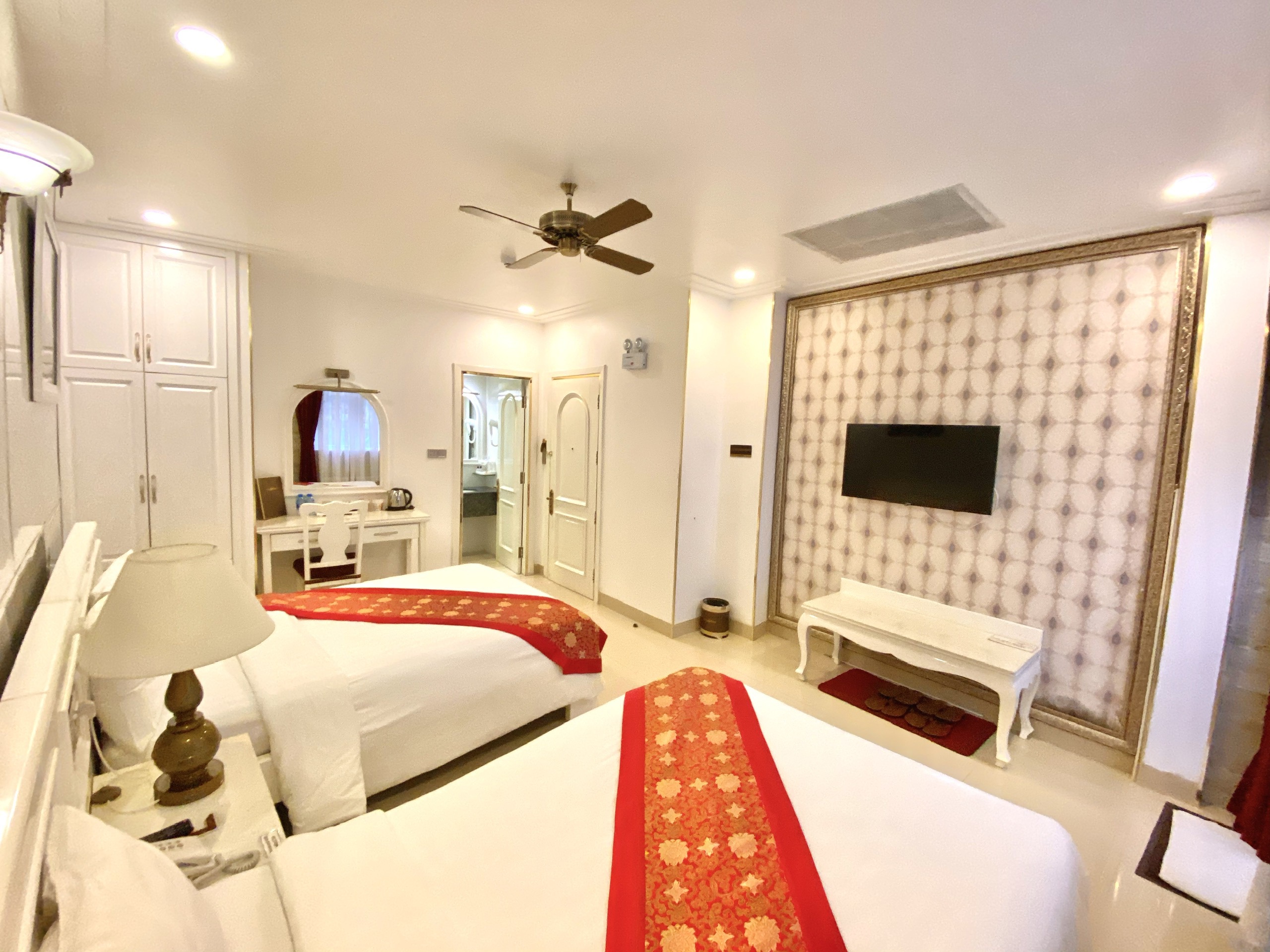 Hình ảnh phòng EXECUTIVE TWIN ROOM