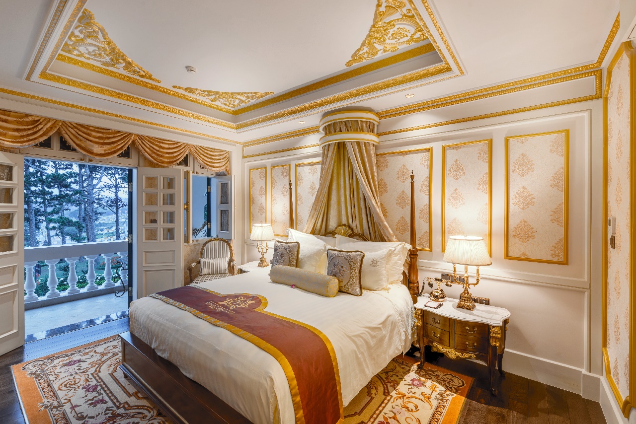 Hình ảnh phòng Royal Suite Lake View -