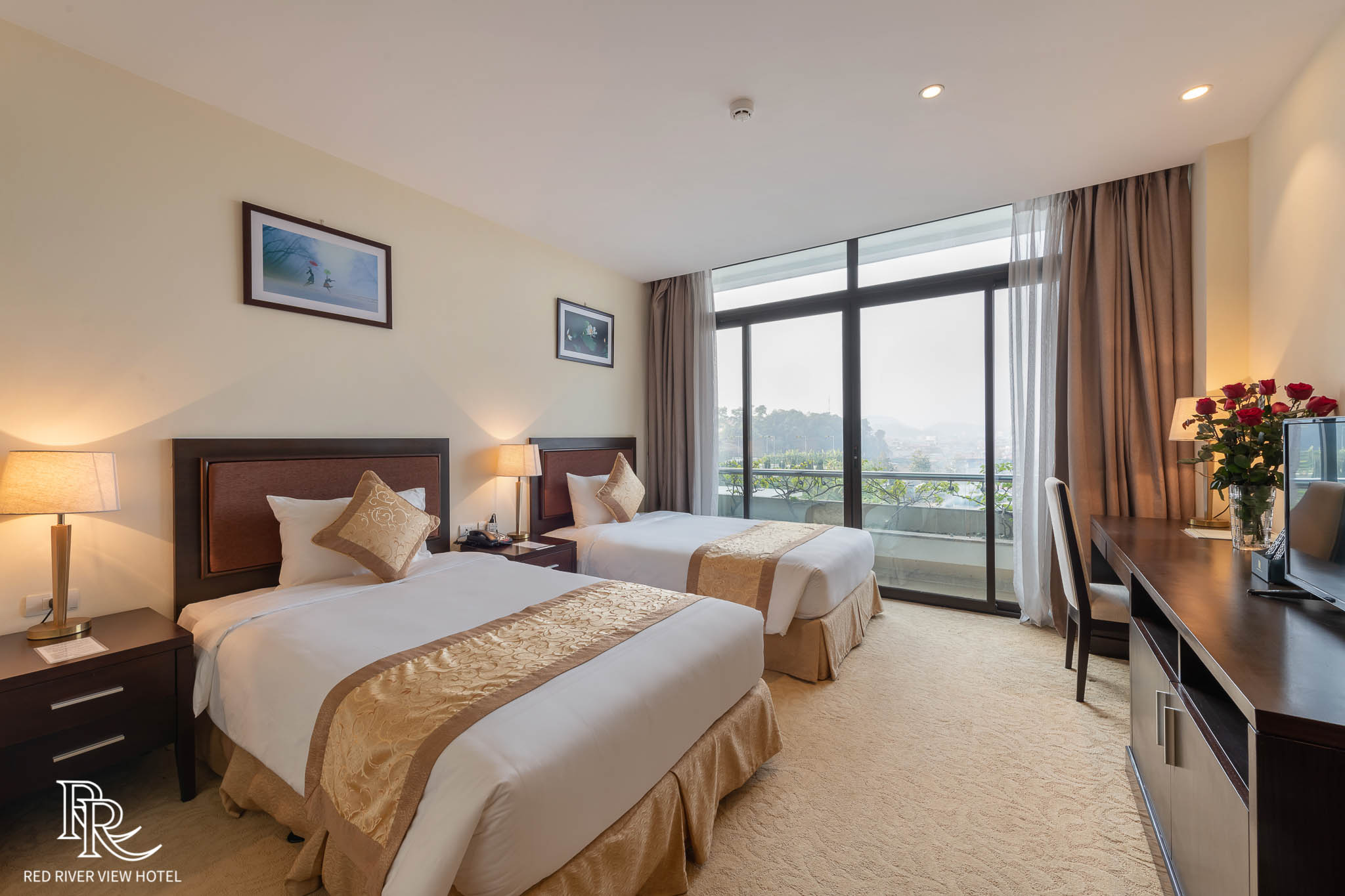 Hình ảnh phòng Permier Deluxe Twin Room With Balcony