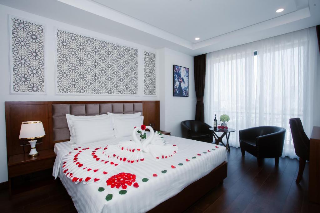 Hình ảnh phòng Deluxe Double With Balcony Room