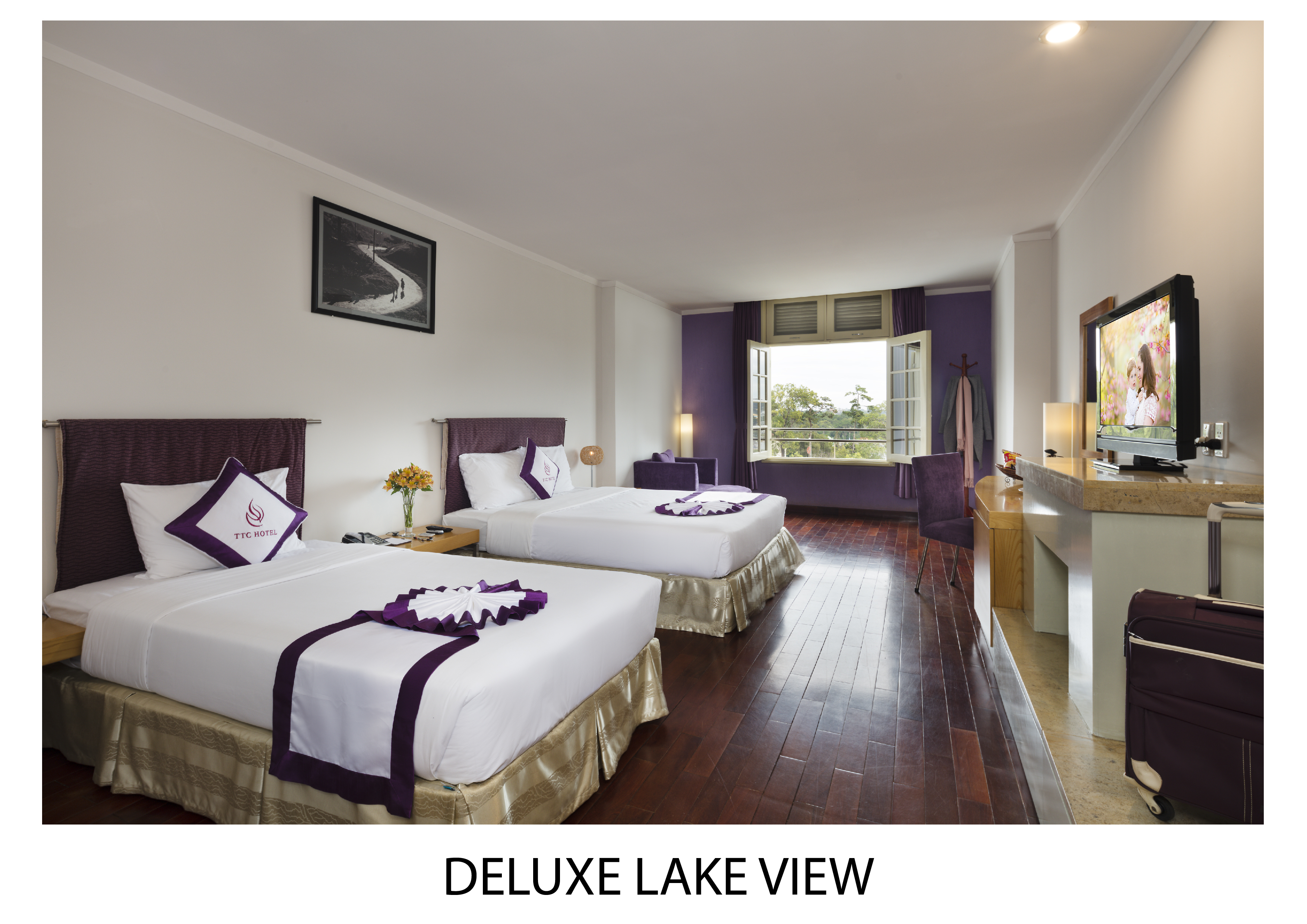 Hình ảnh phòng Phòng Deluxe Lake view - Junior Deluxe