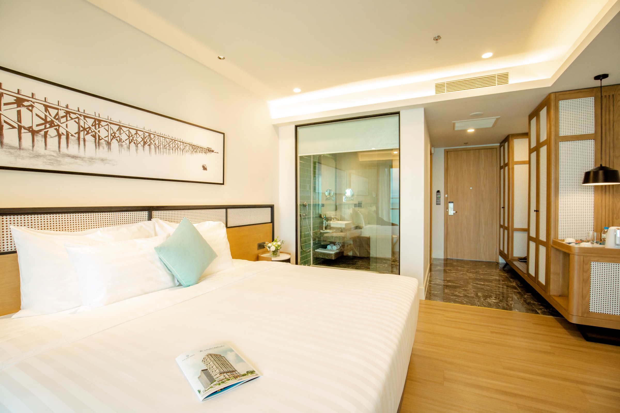 Hình ảnh phòng Deluxe Double City View Room