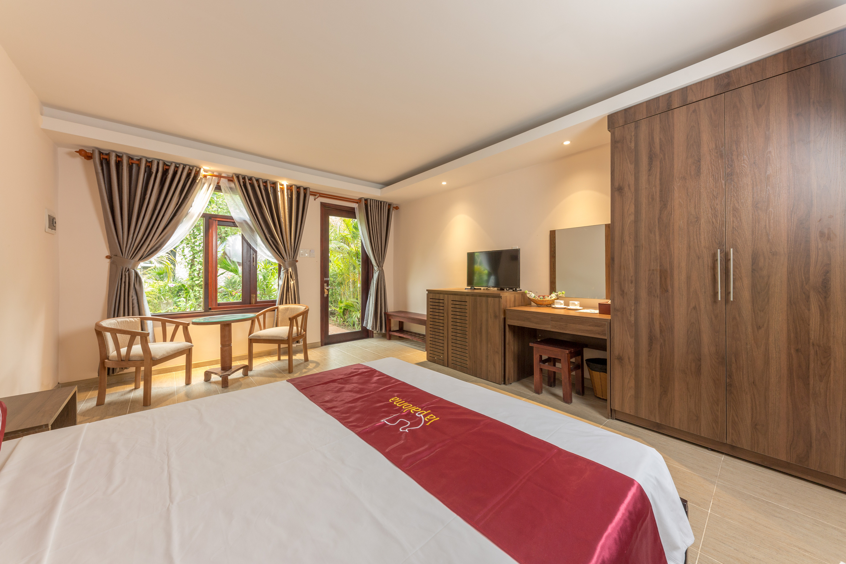 Hình ảnh phòng Bungalow Hướng Hồ Bơi