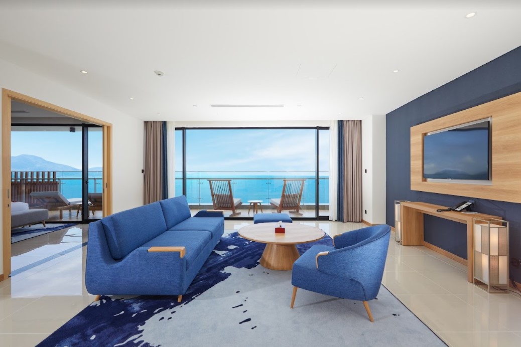 Hình ảnh phòng Ambassador Suite with Ocean View