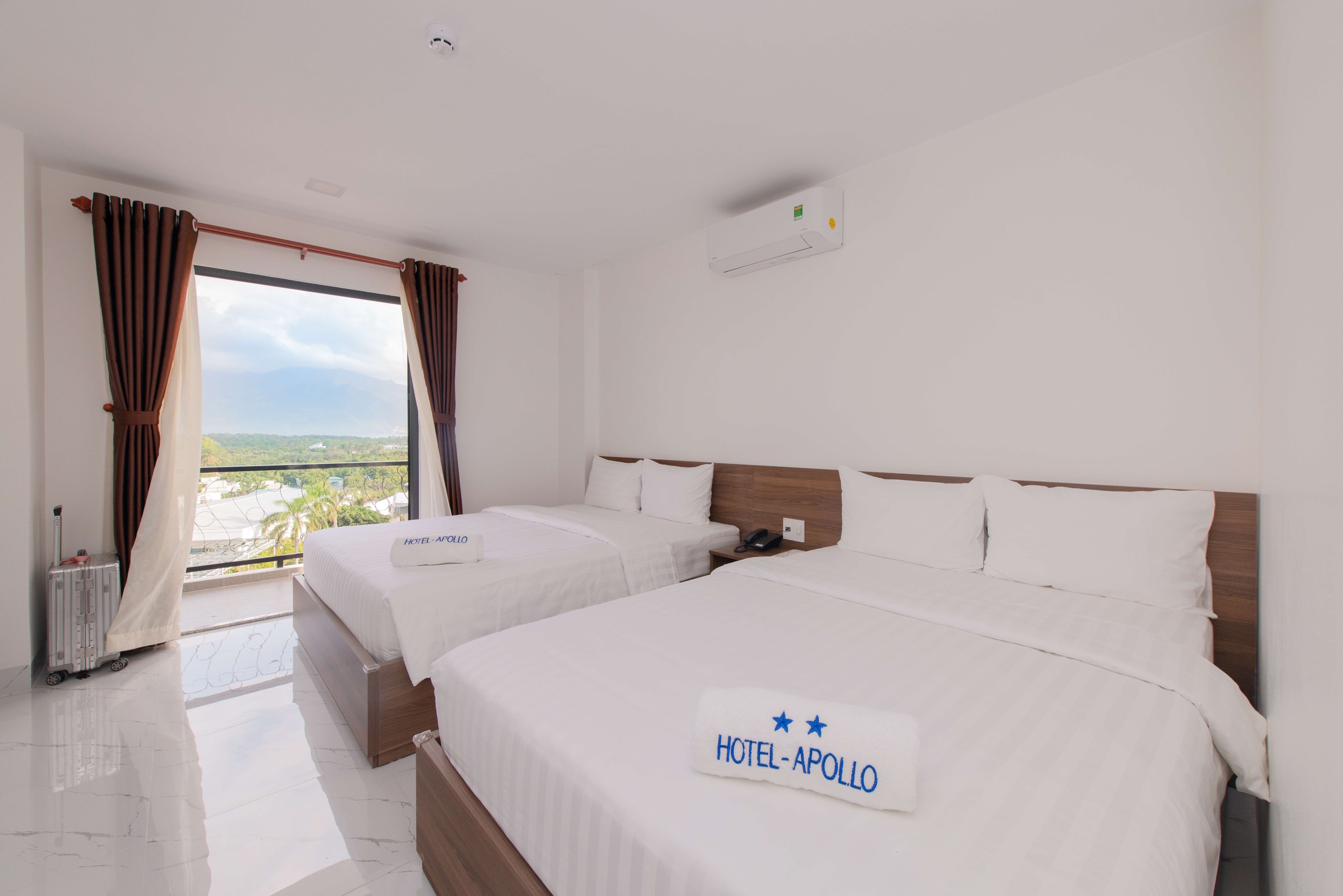 Hình ảnh phòng Deluxe Twin Room With Balcony