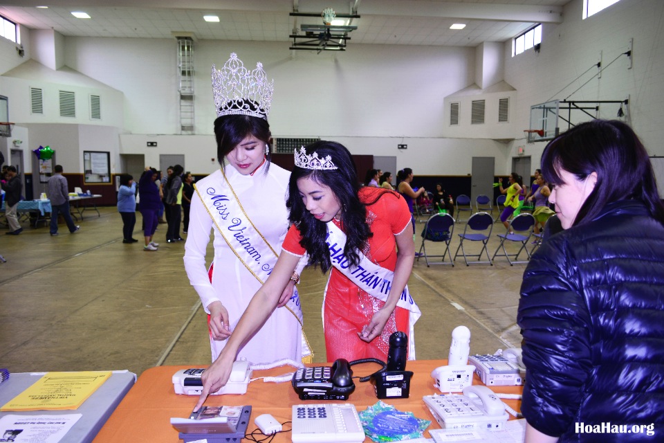 Community Resource Fair 2013 at MHT Church - Image 006