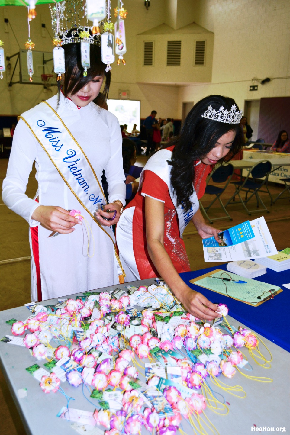 Community Resource Fair 2013 at MHT Church - Image 012