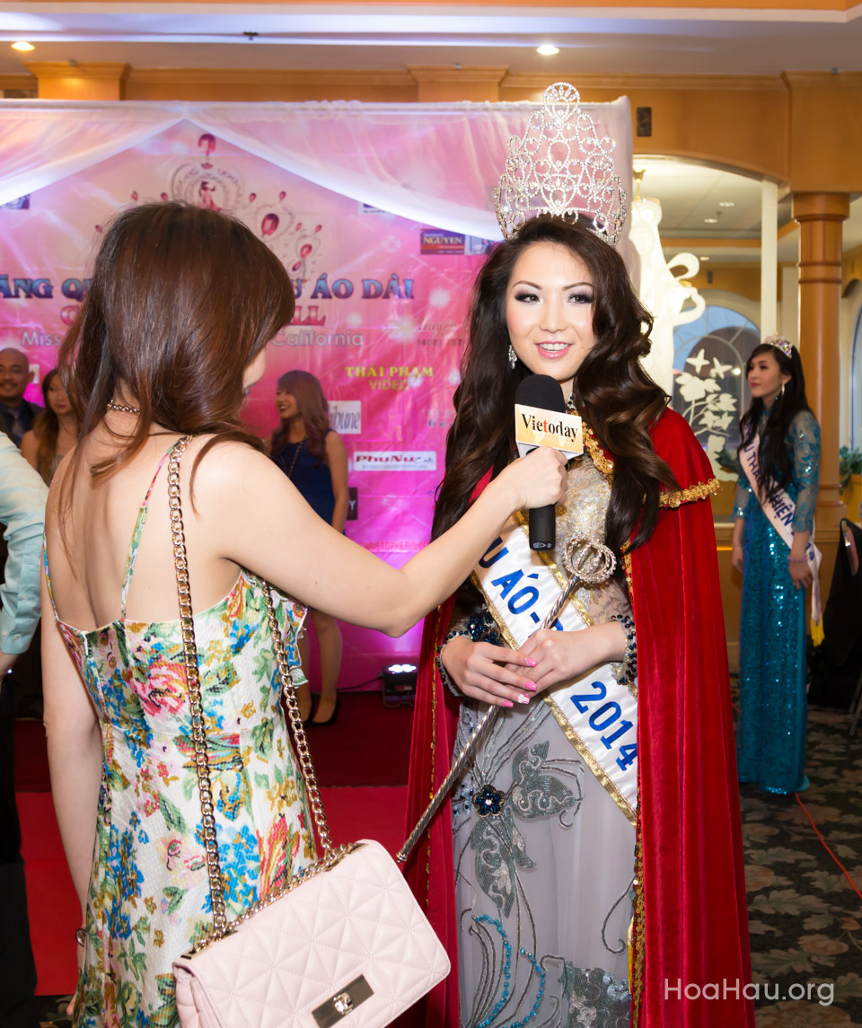 Coronation - Dang Quang Hoa Hau Ao Dai 2014 - Image 109