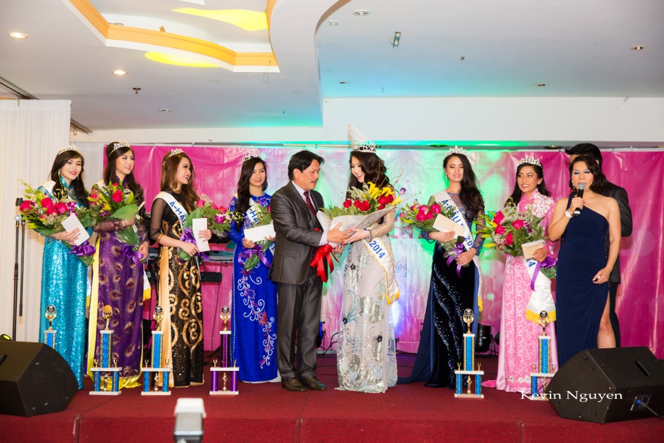 Coronation of Miss Vietnam of Northern California 2014 and Court - Image 053