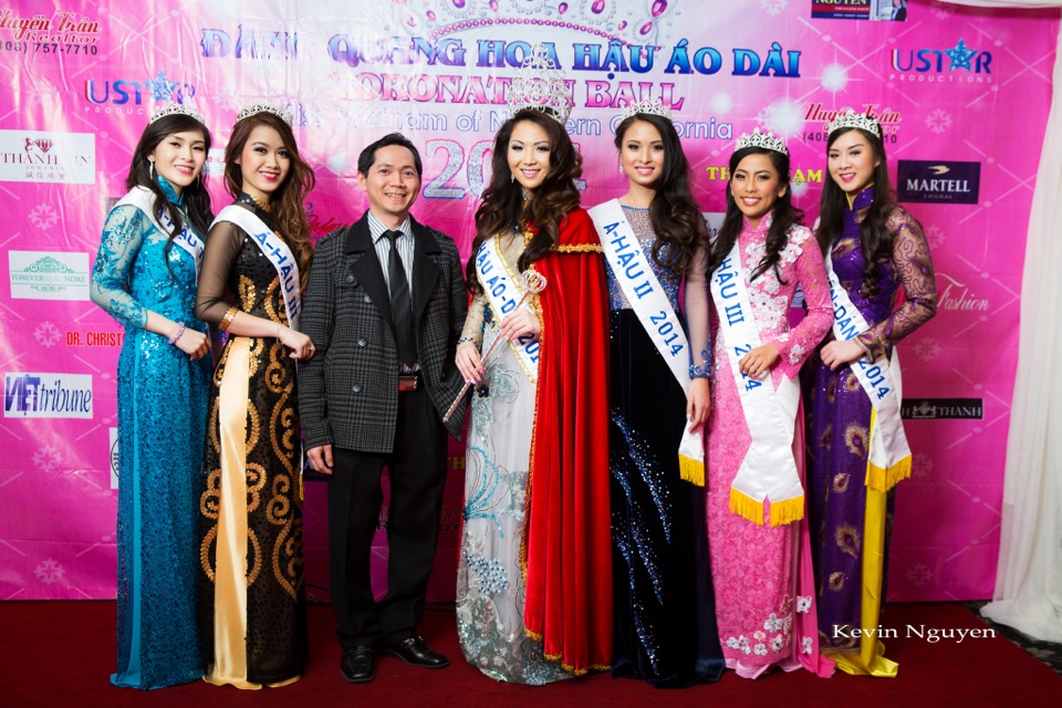 The Guests at the Coronation of Hoa Hau Ao Dai Bac Cali 2014 and Court - Image 034