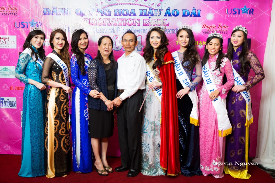 The Guests at the Coronation of Hoa Hau Ao Dai Bac Cali 2014 and Court - Image 058