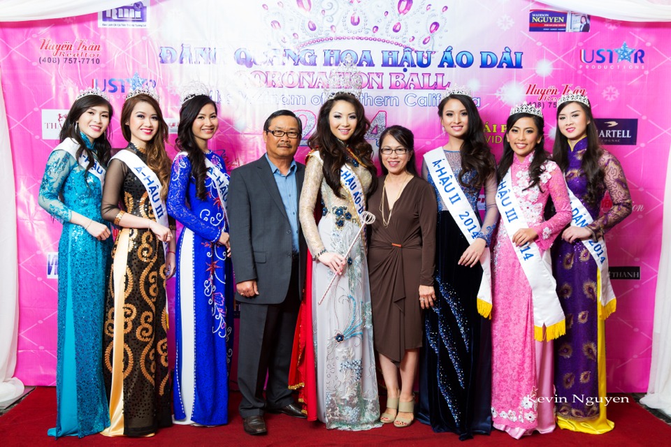 The Guests at the Coronation of Hoa Hau Ao Dai Bac Cali 2014 and Court - Image 062