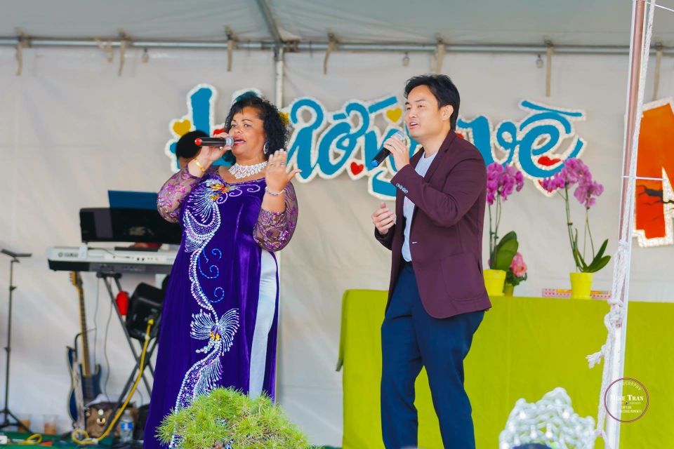 Outdoor Concert & Candlelight Vigil For Nepal Earthquake Relief 2015 - Image 035