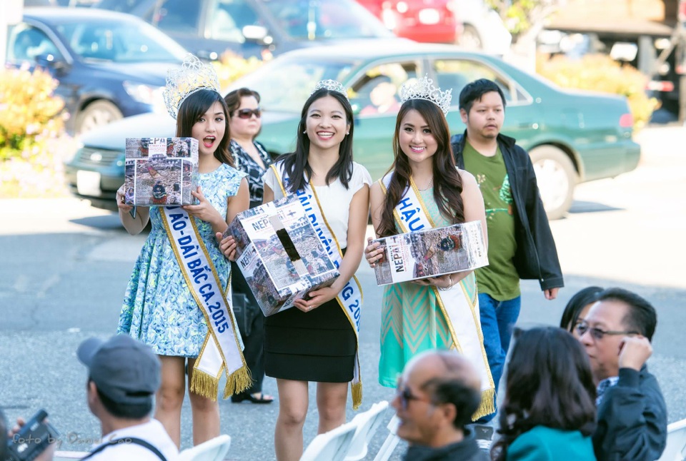 Outdoor Concert & Candlelight Vigil For Nepal Earthquake Relief 2015 - Image 069