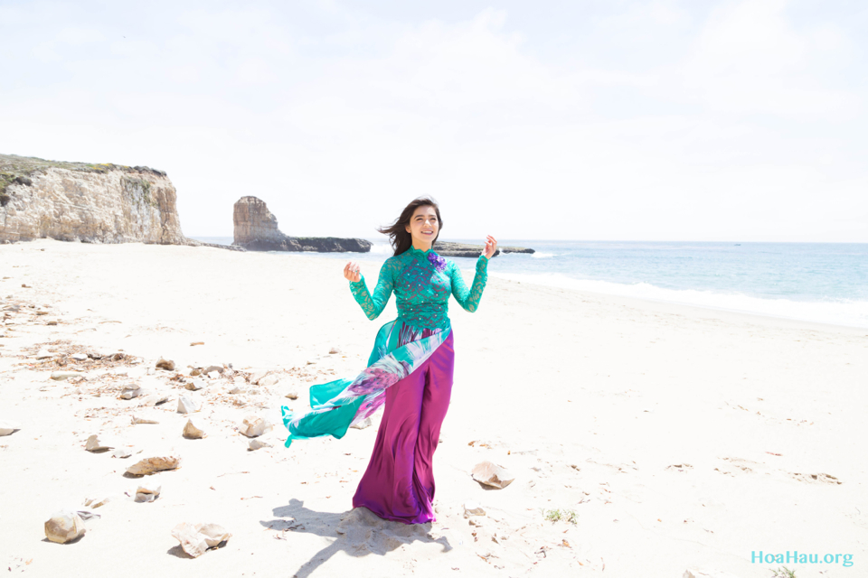 Hoa Hau Ao Dai Annual Beach Photoshoot 2013 - Santa Cruz, CA - Image 019