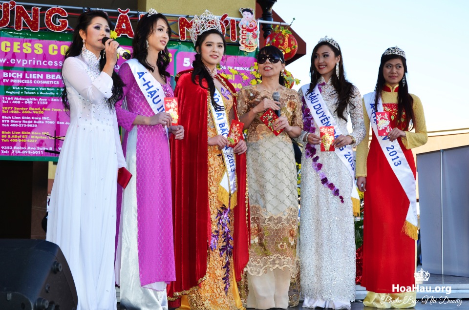 Hoa Hau Ao Dai Tet Lunar New Year 2013 - Image 144