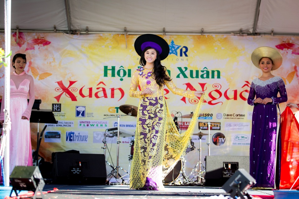 Hoi Hoa Xuân 2015 - Miss Vietnam of Northern California 2015 - Grand Century Mall - San Jose, CA - Image 112