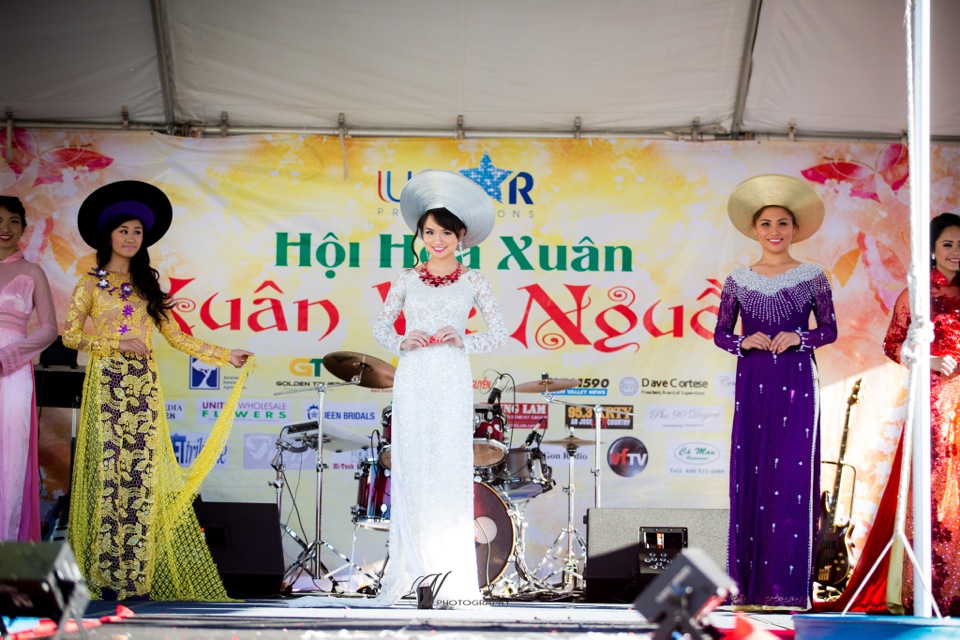 Hoi Hoa Xuân 2015 - Miss Vietnam of Northern California 2015 - Grand Century Mall - San Jose, CA - Image 114