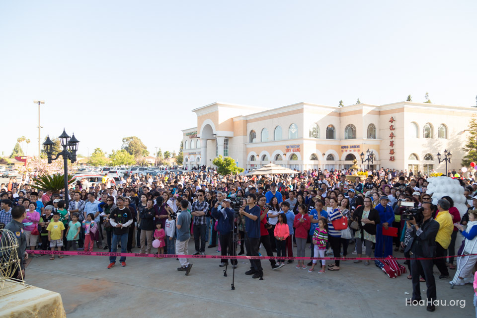 Vinh Thanh Jewelry Mercedes-Benz giveaway 2014 - Image 130