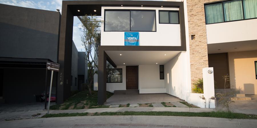 Portada Casa en venta en lomas Punta del Este León Gto