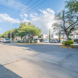 Portada Casa en renta en Privada Zona Norte este de León Gto. Amueblada, Disponible Junio 2024