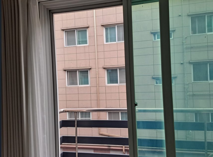 인천 남동구 미세방충망 교체, 방충망만 교체하면 해결될까요? 전문가가 알려드립니다 사진 11