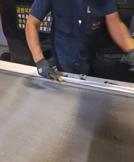 인천 청라 방충망 교체, 모기가 계속 들어오는 이유는 따로 있었습니다 사진 14