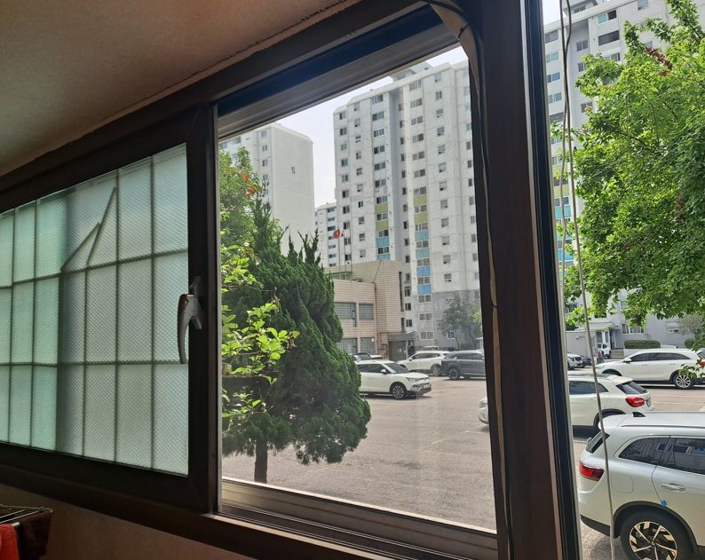 인천 제물포구 방충망 교체 오래된 알루미늄망을 미세방충망으로 바꾼 이유 사진 23