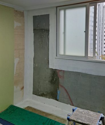 인천 연수구곰팡이제거 아파트 결로 단열시공과 단열벽지 도배로 장마철 습기 걱정 끝! 사진 12