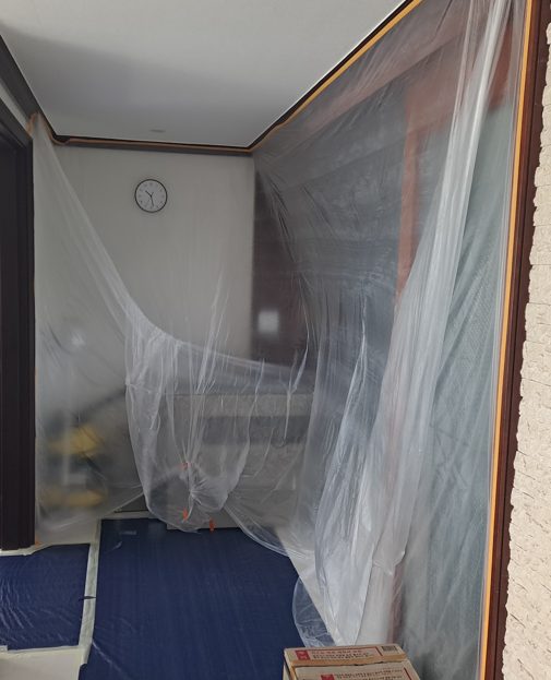 도배로 가려졌던 벽지 뒤 곰팡이 원인은? 인천 남동구 곰팡이 제거 단열시공 사진 11