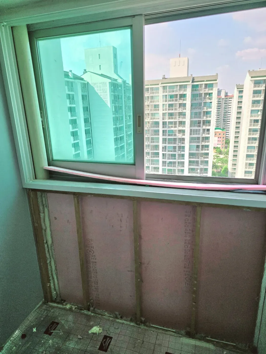 아이소핑크 단열재 삽입