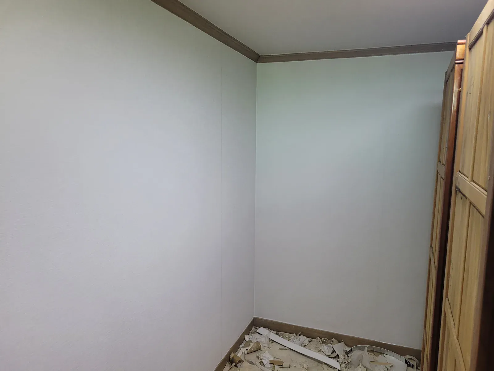 단열벽지 마감 후 안방