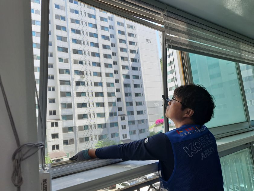 인천 부평구 방충망 교체, 아직 멀쩡해 보여도 교체해야 하는 이유 사진 20