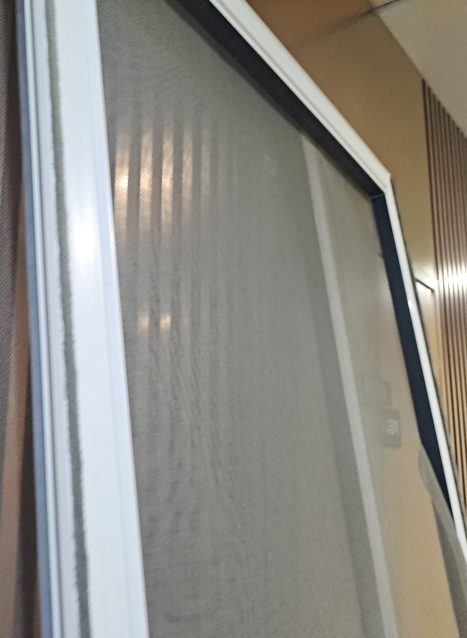 고층인데도 벌레가 들어온다면? 인천 송도 방충망 교체 전 확인할 곳 사진 1
