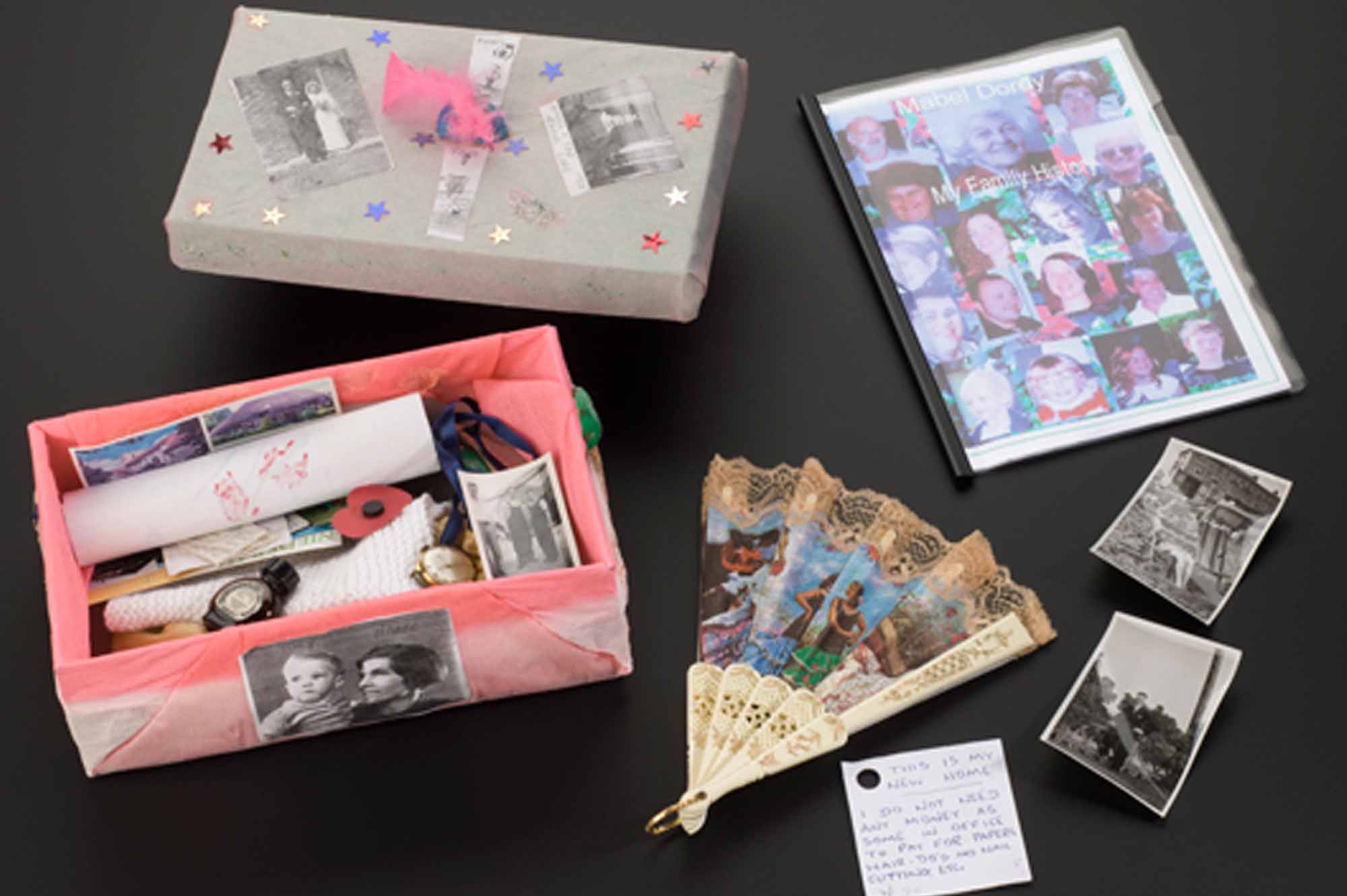 Memory box for individuals with dementia